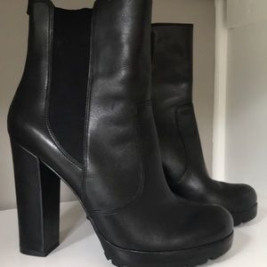 Vince Camuto Boots NWOT